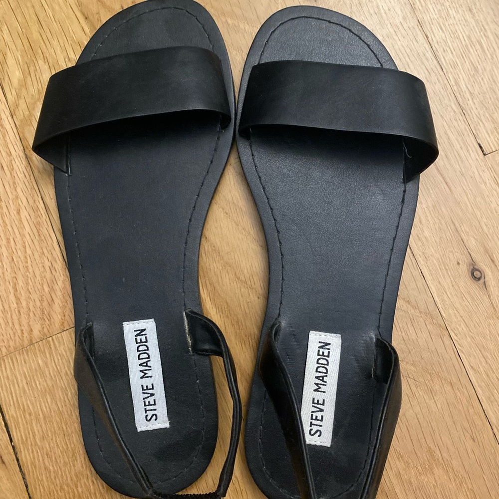 Steve Madden NWT Size 8.5 Sandals